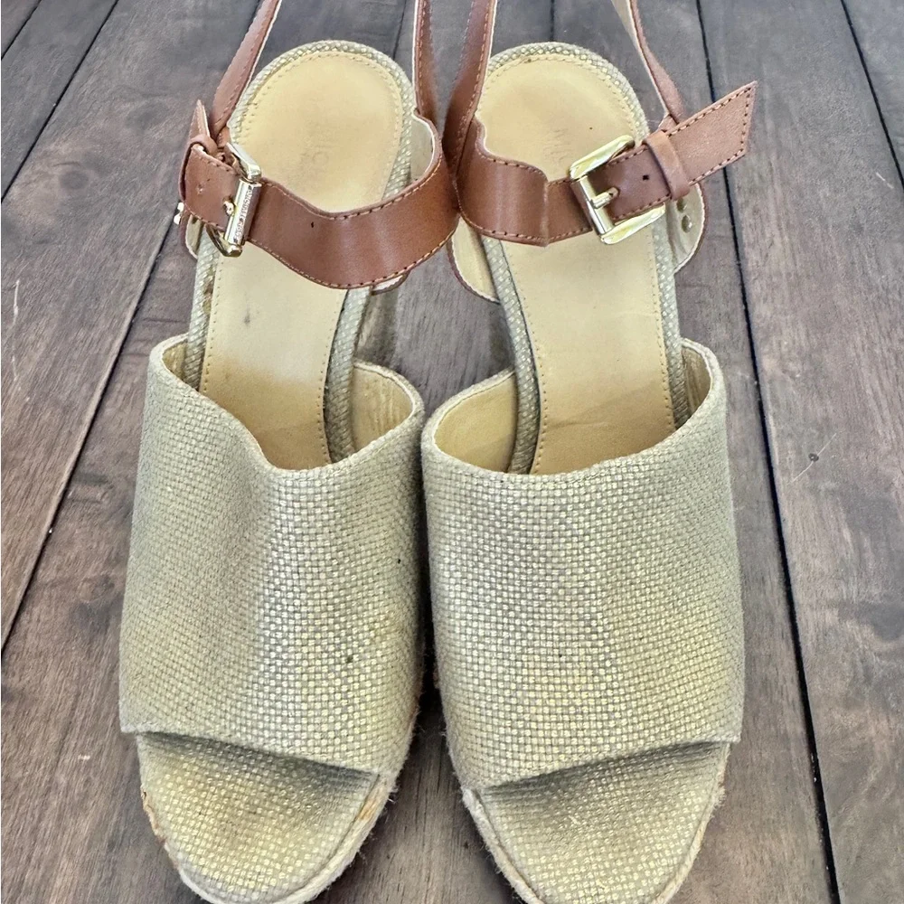 MICHAEL Michael Kors Penelope Jute Wedge Platform Sandals Gold-Tone Canvas 8.5